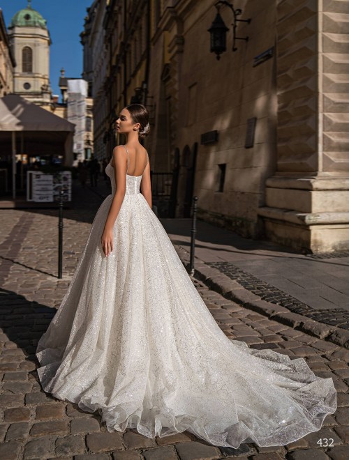 https://www.sposa-lia.com/images/stories/virtuemart/product/432       (3)22.jpg